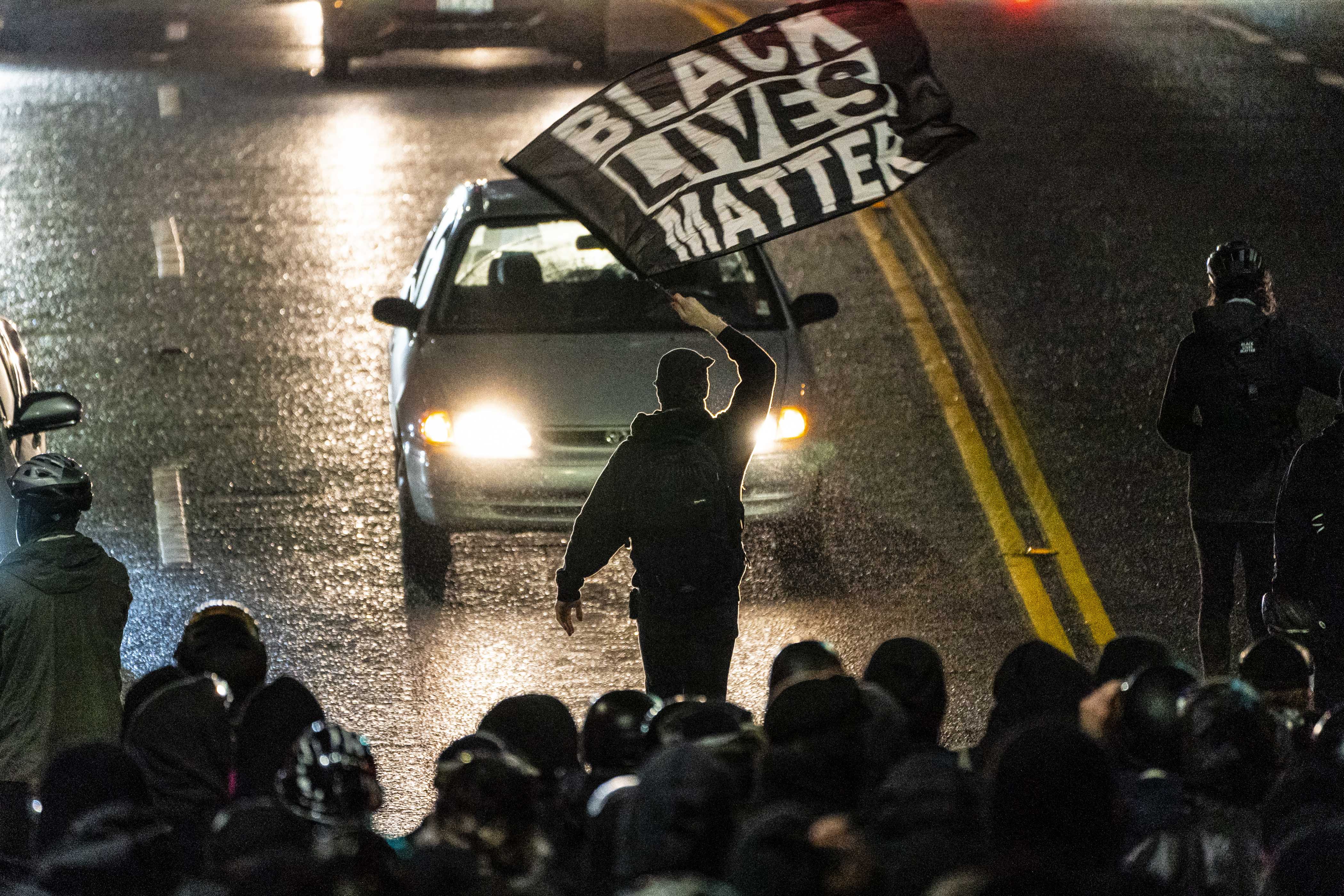 Black Lives Matter Donations Plunge 88 Percent Amid Scandals - Vimarsana News