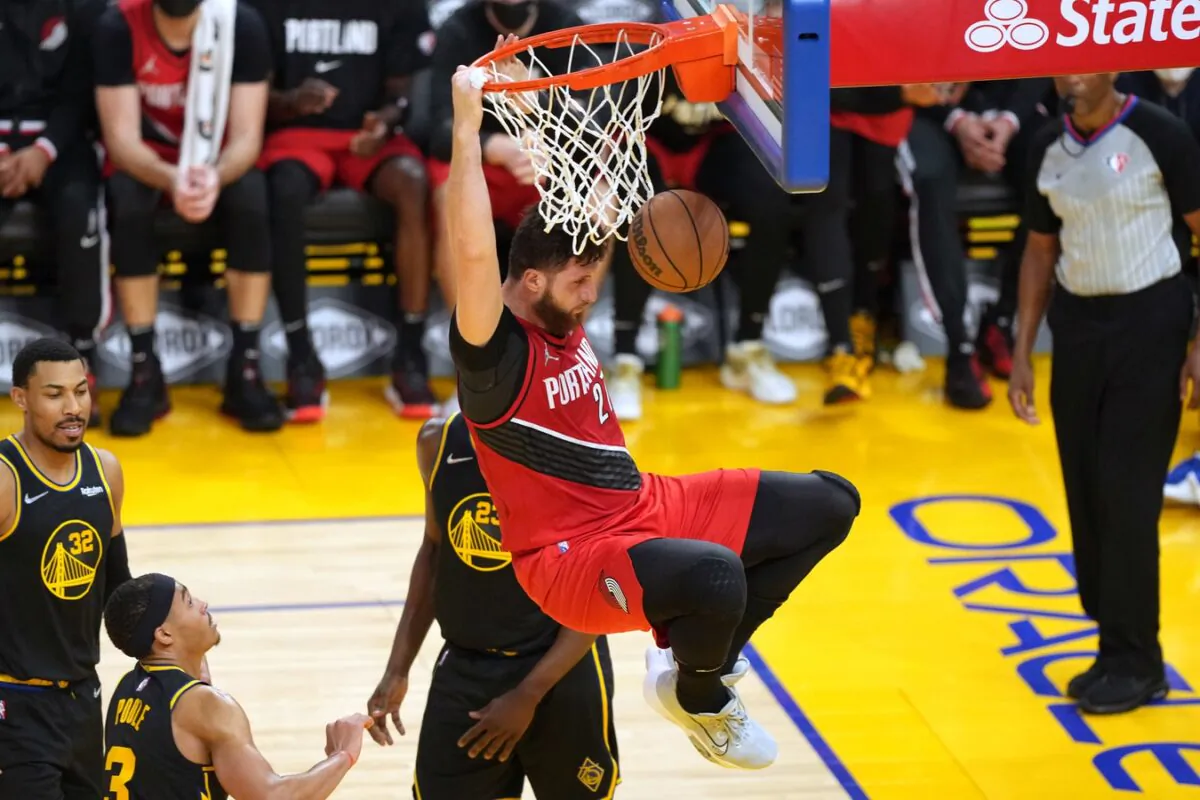 Portland Trail Blazers center Jusuf Nurkic (27) dunks during the second quarter against the Golden State Warriors at Chase Center in San Francisco on Nov 26, 2021. (Darren Yamashita/USA TODAY Sports via Field Level Media)