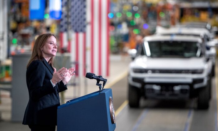 General Motors CEO Mary Barra speaks at the General Motors Factory ZERO electric vehicle assembly plant in Detroit, on Nov. 17, 2021. (Nic Antaya/Getty Images)
