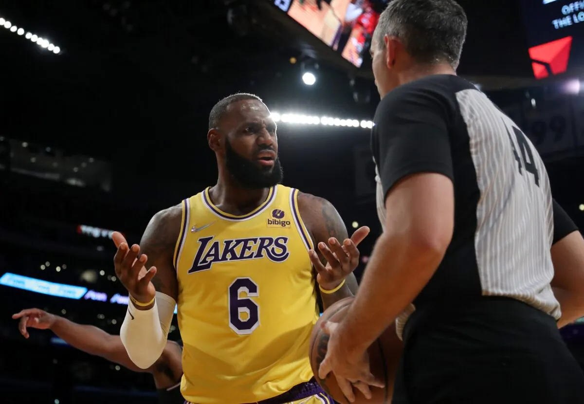 Los Angeles Lakers forward LeBron James (6) reacts to an official during the first half against the Sacramento Kings at Staples Center in Los Angeles on Nov. 26, 2021. (Kiyoshi Mio/USA TODAY Sports via Field Level Media)