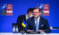 Ukraine Urges NATO to Be Ready With Sanctions in Case of Russian Invasion
