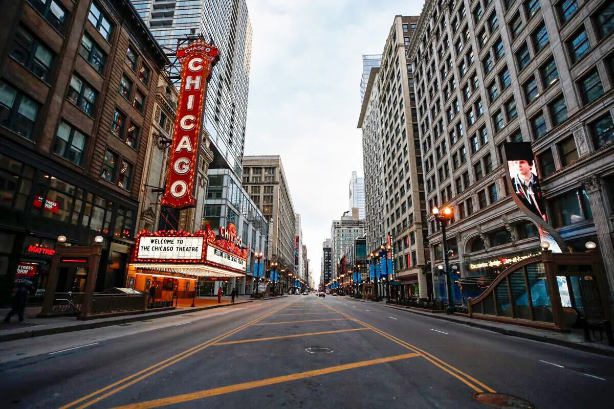 A closed Chicago Theatre is seen in Chicago, Ill., on March 21, 2020. (Kamil Krzaczynski/AFP via Getty Images)