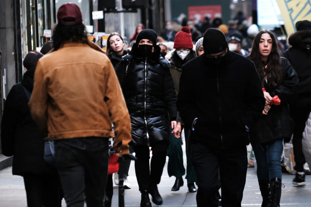 People in Manhattan on in New York City, on Nov. 29, 2021. (Spencer Platt/Getty Images)