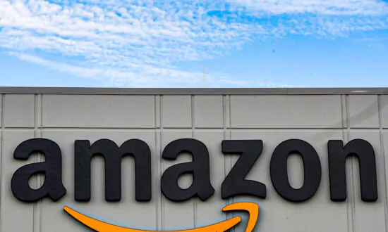 Amazon Accused of Massively Underreporting COVID Cases Contracted at Work