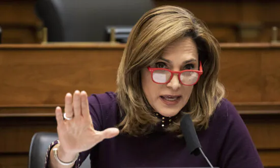 Reps. Maria Salazar, Veronica Escobar Discuss Legal Immigration Reform