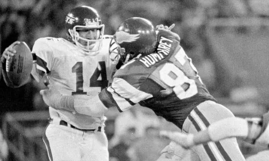 Football Hall of Famer Claude Humphrey Dies as Age 77