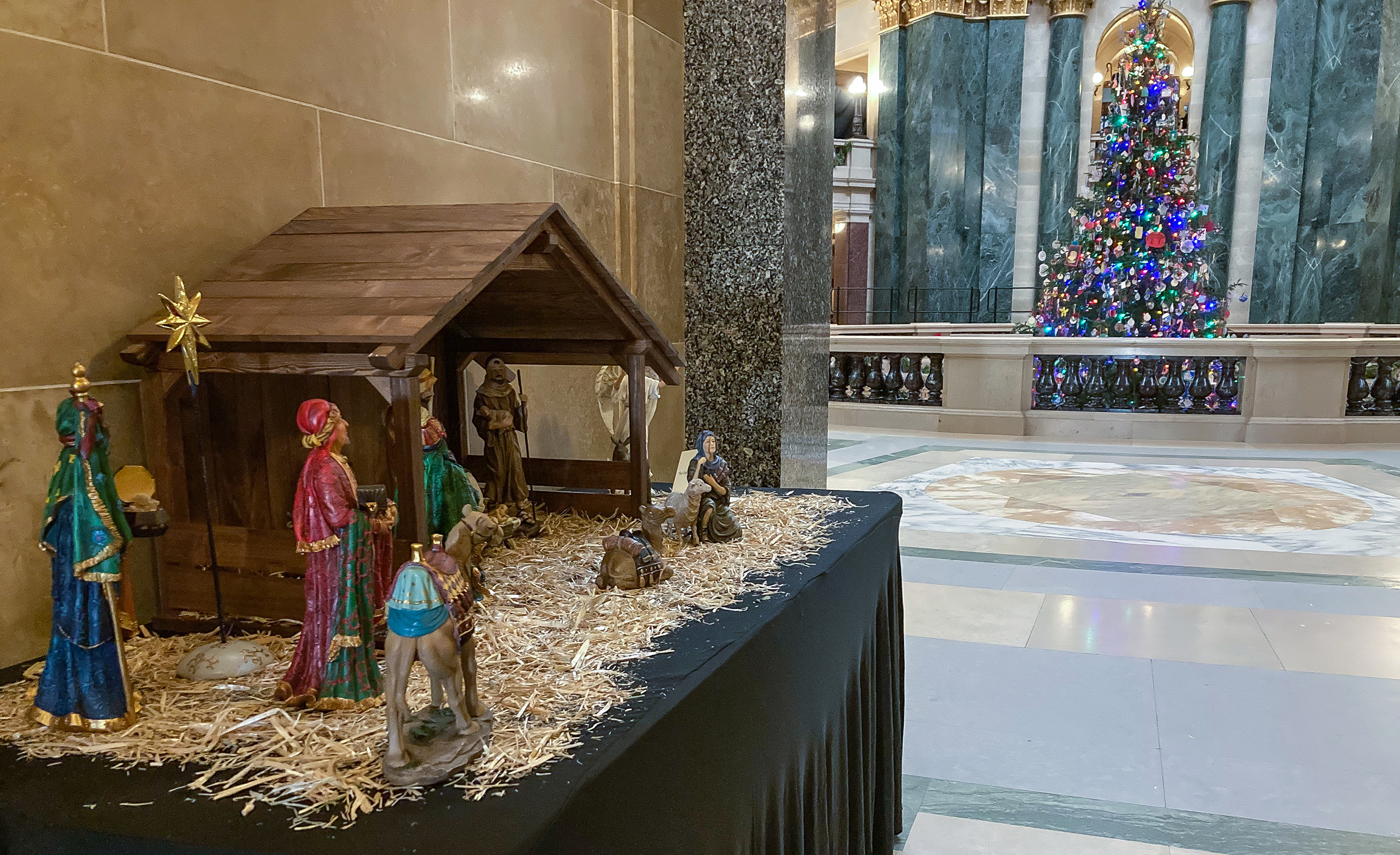 Nativity Scenes on Display at 40 State Capitols This Christmas Season - Vimarsana News