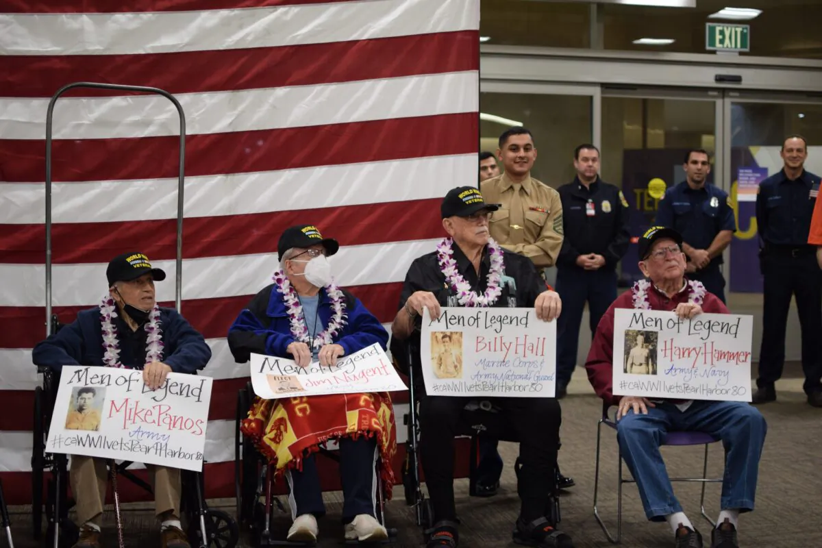Eight local WWII veterans flew to Oahu, Hawaii, for a Pearl Harbor commemoration at John Wayne Airport in Santa Ana, Calif., on Dec. 4, 2021. (Brandon Drey/The Epoch Times)