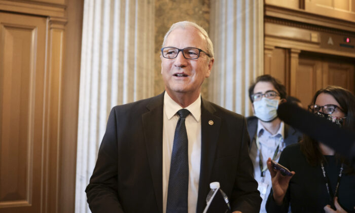 Sen. Kevin Cramer (R-N.D.) speaks to reporters as he departs from the Senate Chambers on Oct. 06, 2021. (Anna Moneymaker/Getty Images)