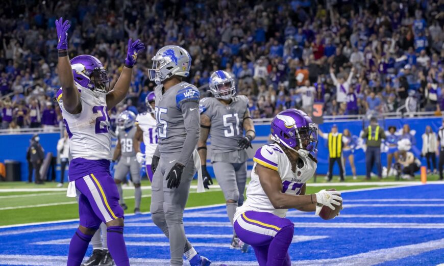 Lions beat Vikings on final play for first win of season