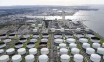 Omicron Threatens Asia Oil Demand Just as Pricing Favours Atlantic Crude