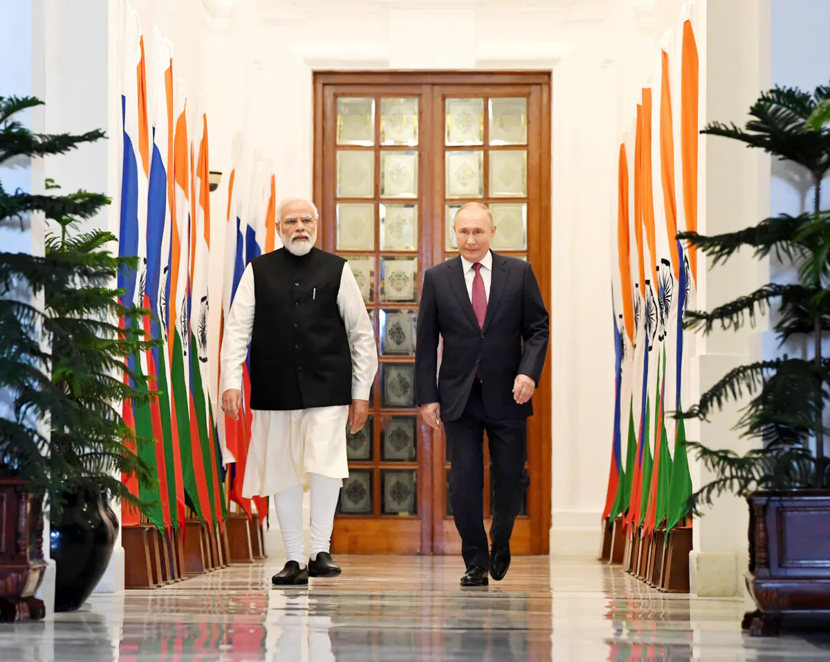 Indian Prime Minister, Narendra Modi with the President of Russian Federation, Vladimir Putin, at Hyderabad House, in New Delhi on Dec. 06, 2021. (Picture courtesy Press Bureau of India)