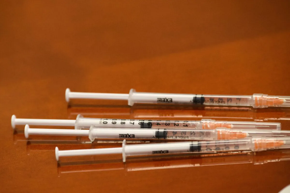 Syringes with doses of the Johnson & Johnson COVID-19 vaccine in California. (Patrick T. Fallon/AFP via Getty Images)