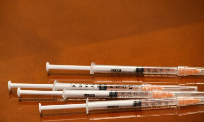 Syringes with doses of the Johnson & Johnson COVID-19 vaccine in California. (Patrick T. Fallon/AFP via Getty Images)