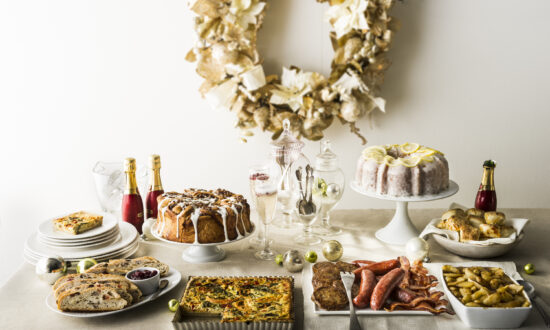 Holiday Hosting: Tips for Decorating a Buffet Table and Serving Your Guests With Style