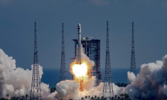 CCP Extending ‘3 Warfares’ Strategy Into Space: Expert