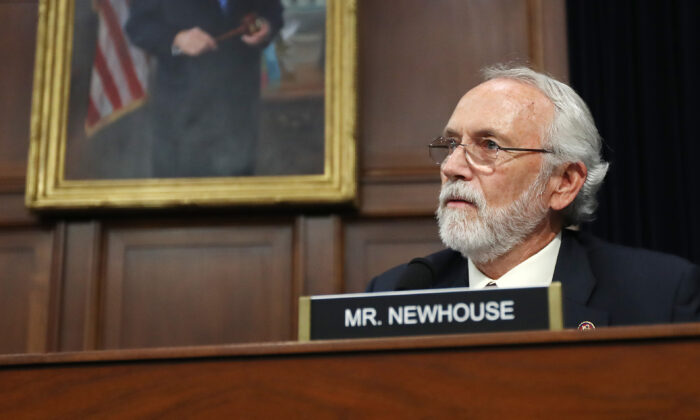 Rep. Dan Newhouse (R-Wash.) questions Matt Albence, who was then-acting director of the Immigration and Customs Enforcement, during a hearing in the Rayburn House Office Building on Capitol Hill on July 25, 2019. (Chip Somodevilla/Getty Images)