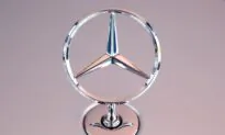 Germany Clears Mercedes-Benz’s Hands-Free Drive System