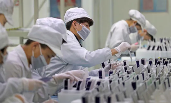 China Factory-Gate Inflation Slows in November