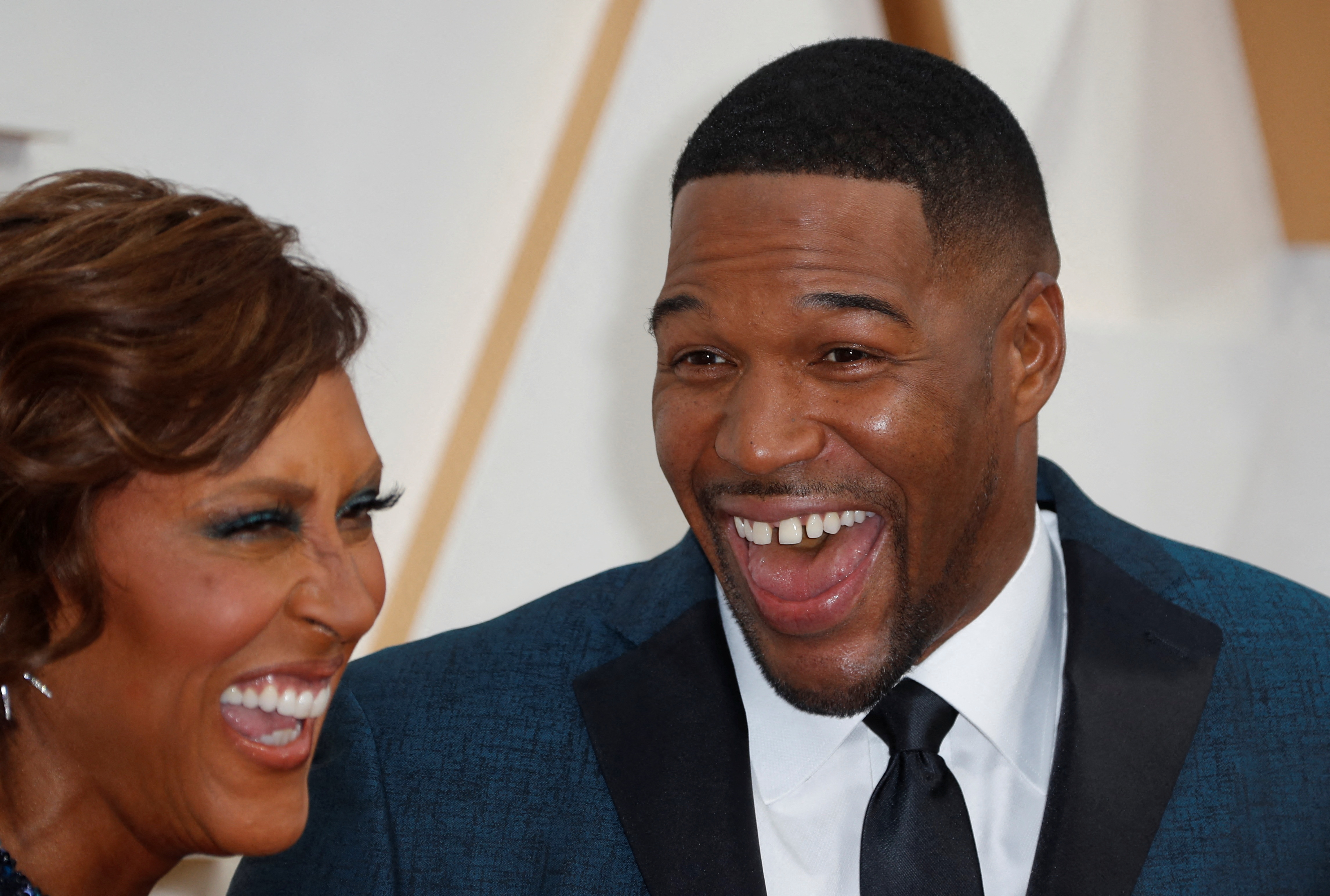 TV Host Michael Strahan and Alan Shepard's Daughter Set for Blue Origin Launch - Vimarsana News