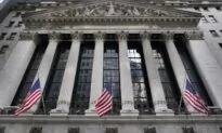 Stocks Extend 2022 Losses as Investors Brace for Rate Hikes