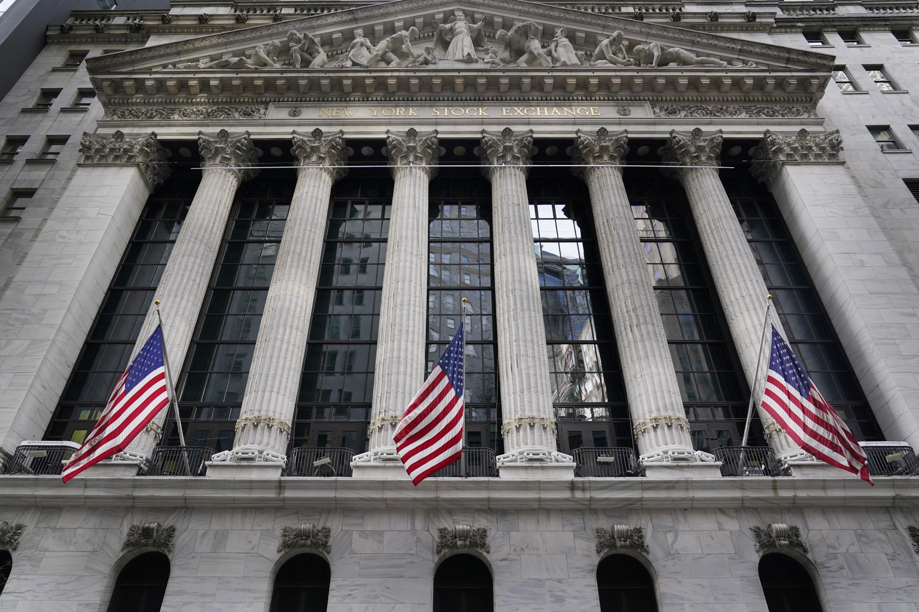 The Fed Has Stepped Up: Now Can Stocks Survive? - Vimarsana News