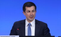 Buttigieg Responds After Hundreds of Flight Cancelations Reported Over July 4 Weekend