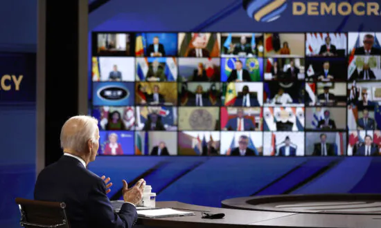 Chinese State-Run Media Attempt to Smear US Democracy During Biden Summit: Experts