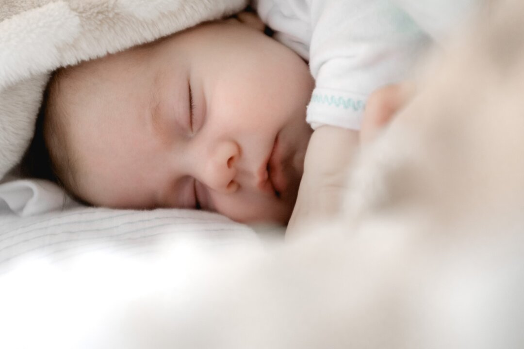 Australian health authorities recall baby formulas due to Salmonella and Cronobacter. (Peter Oslanec/Unsplash)