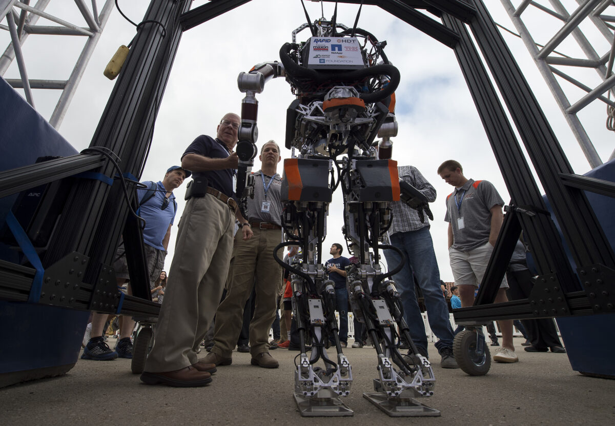 NextImg:Military That Hustles New Technologies Into Battle First Will Win Future Wars: Panel