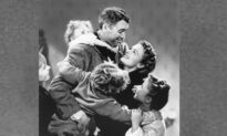 2 Stars of ‘It’s a Wonderful Life’ Look Back at a Classic
