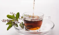 9 Amazing Health Benefits of Tulsi