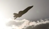 First F-35A Fighter Jets Touch Down in Northern Territory