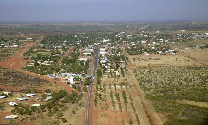 AUSTRALIA - JULY 26:  The Northern Territory town of Tennant Creek, population 3,000. (Ross Land/Getty Images)