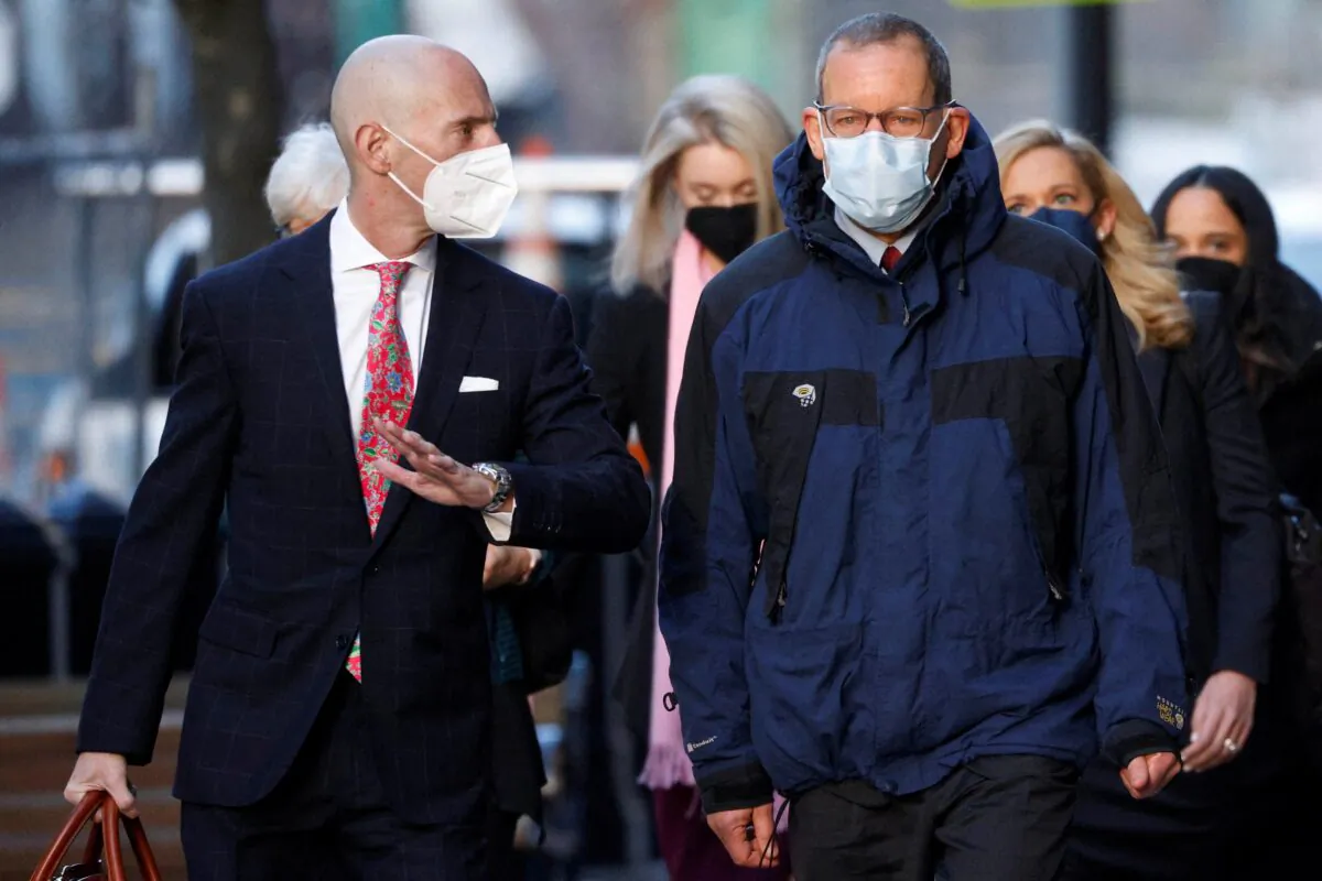 Harvard University nanotechnology professor Charles Lieber arrives at the federal courthouse in Boston on Dec. 14, 2021. (Brian Snyder/Reuters)