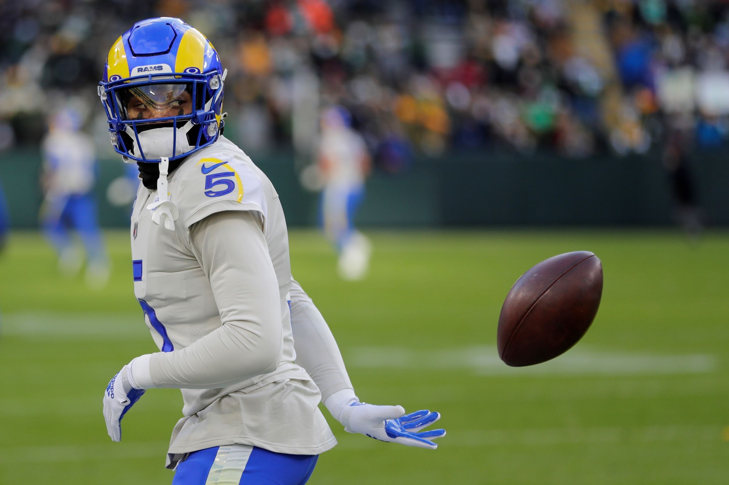 Teams Cautious as Big Names Land on NFL's Virus List - Vimarsana News