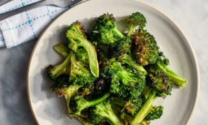 Broccoli Can Protect, Strengthen Gut Lining, New Research Suggests