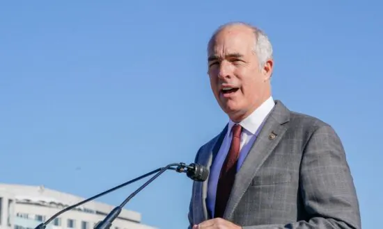 Bipartisan Legislation Requires Private Investment Funds to Disclose China Investments