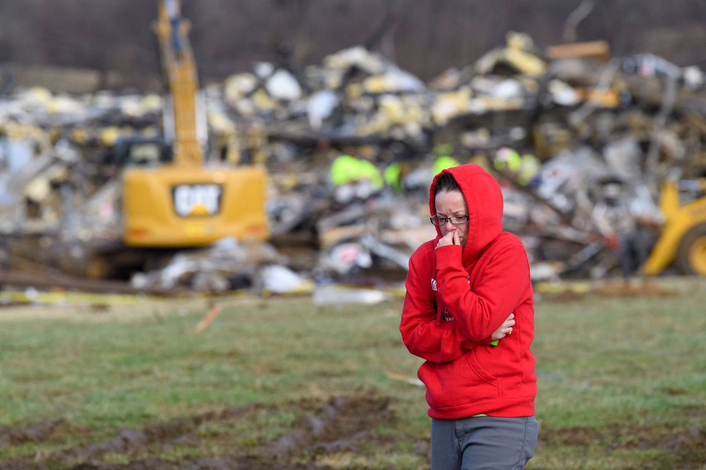 Kentucky Gov. Beshear Announces Investigation into Candle Factory Tornado Deaths - Vimarsana News