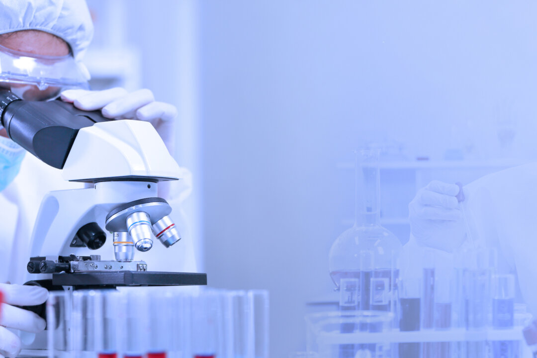 When one physician discovered that the smallpox vaccine didn't affect everyone in the same way, vaccines made a leap forward.(Akarawut/Shutterstock)