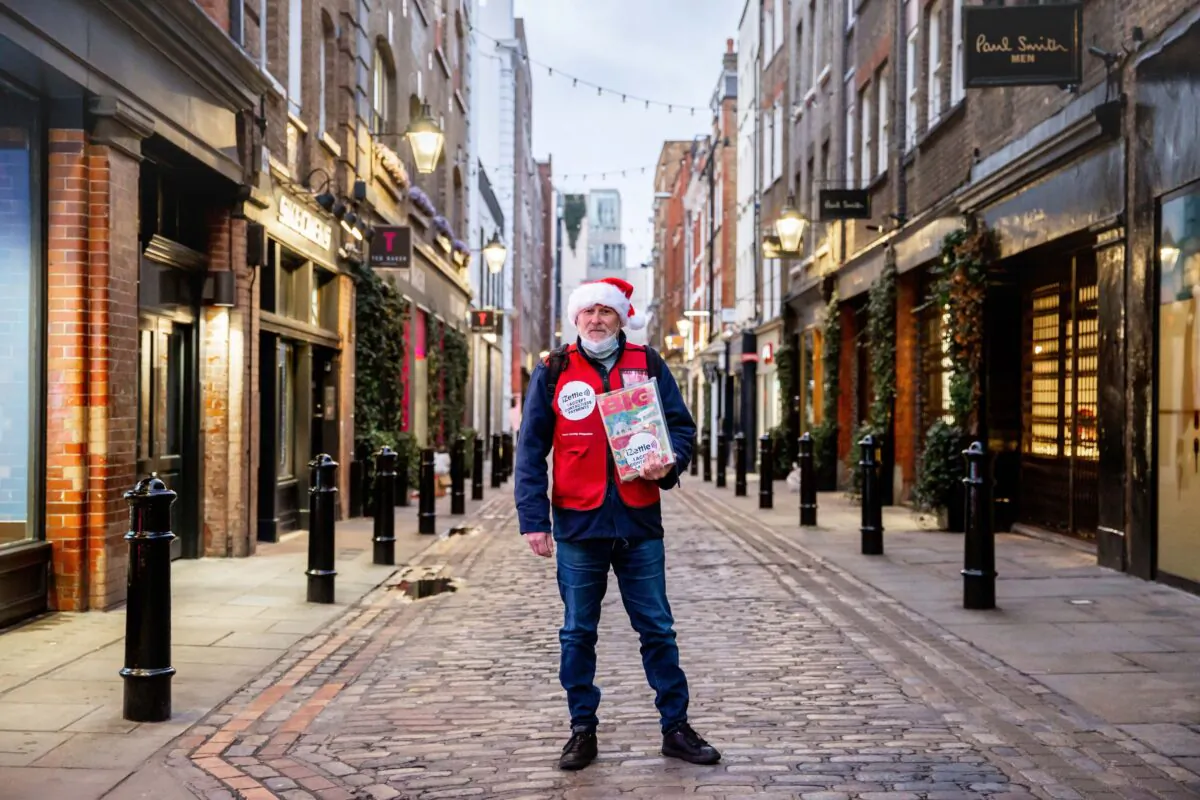 Undated handout photo of Big Issue vendor 
Hugh McErlean in Covent Garden, London, taken on Dec. 16, 2021. (PA)