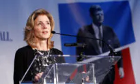 New US Ambassador to Australia Caroline Kennedy Lands in Sydney