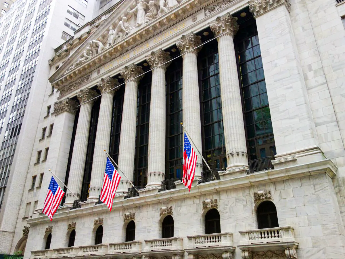 New York Stock Exchange Building. (via Benzinga)