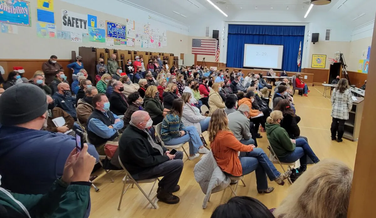 A crowd of more than 150 people packed a school board meeting in Salinas, Calif., on Dec. 15, 2021. (Courtesy of Josey Schenkoske)