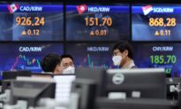 Stocks Slide, Safe Havens Gain as Omicron Worries Weigh