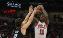 DeMar DeRozan, Bulls Roll Past Rockets