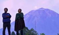 Indonesia Raises Semeru Volcano Alert, Fearing New Eruption