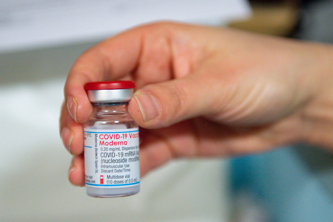 Moderna’s COVID-19 Vaccine 4 Times More Likely to Cause Heart Inflammation Than Pfizer’s: Study