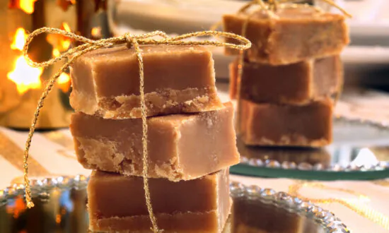 Healthy Holiday Fudge