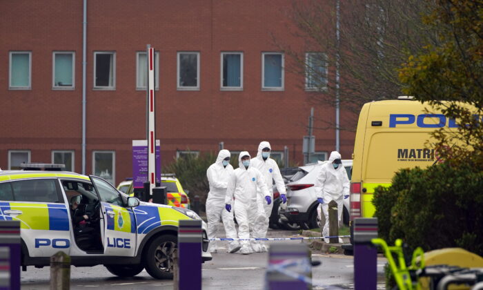 Two days after an explosion killed suspected terrorist Emad Al Swealmeen and injured his taxi driver, forensic officers were seen at the scene outside Liverpool Women's Hospital on Nov. 16, 2021. (Peter Byrne/PA)
